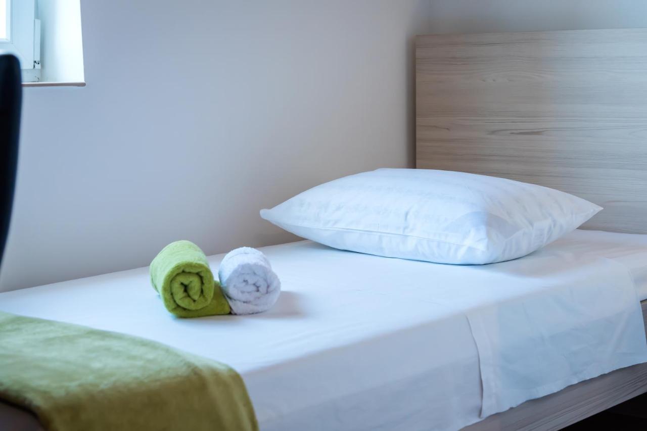 Guesthouse Miranda Np Krka Lozovac Esterno foto