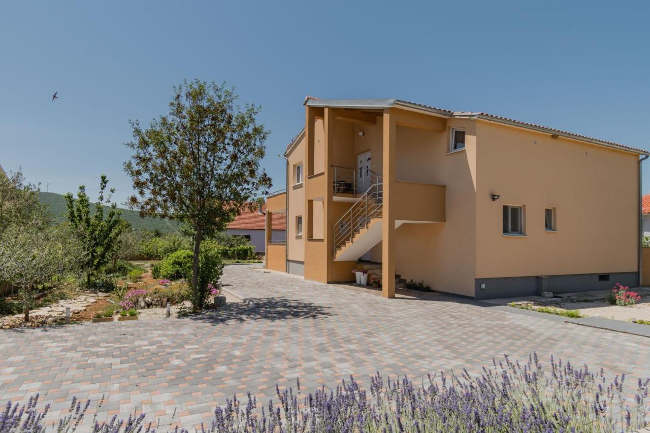 Guesthouse Miranda Np Krka Lozovac Esterno foto